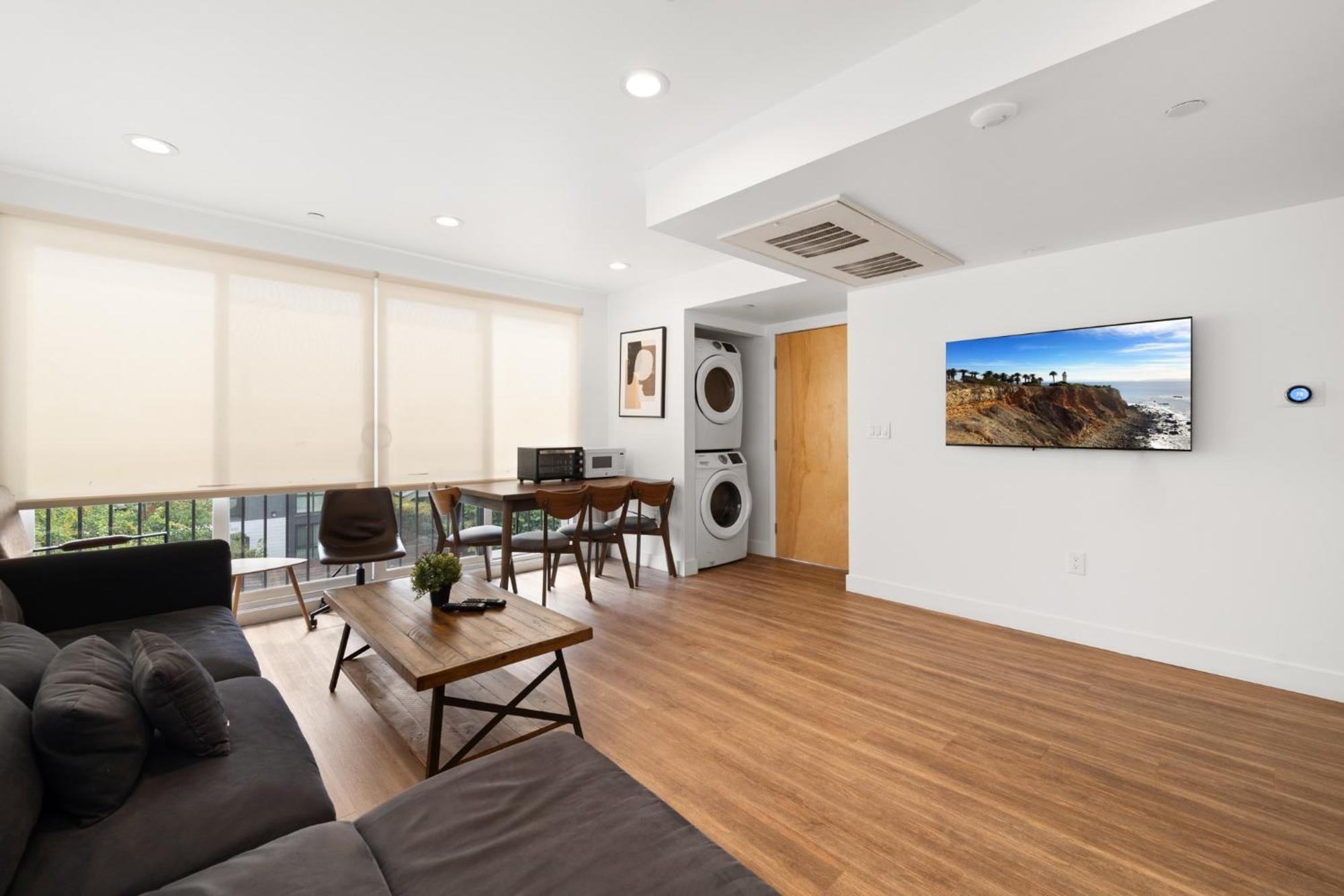 Modern Getaway In The Heart Of La Near Usc, Private Room With Share Living Room And Kitchen Los Angeles Eksteriør billede