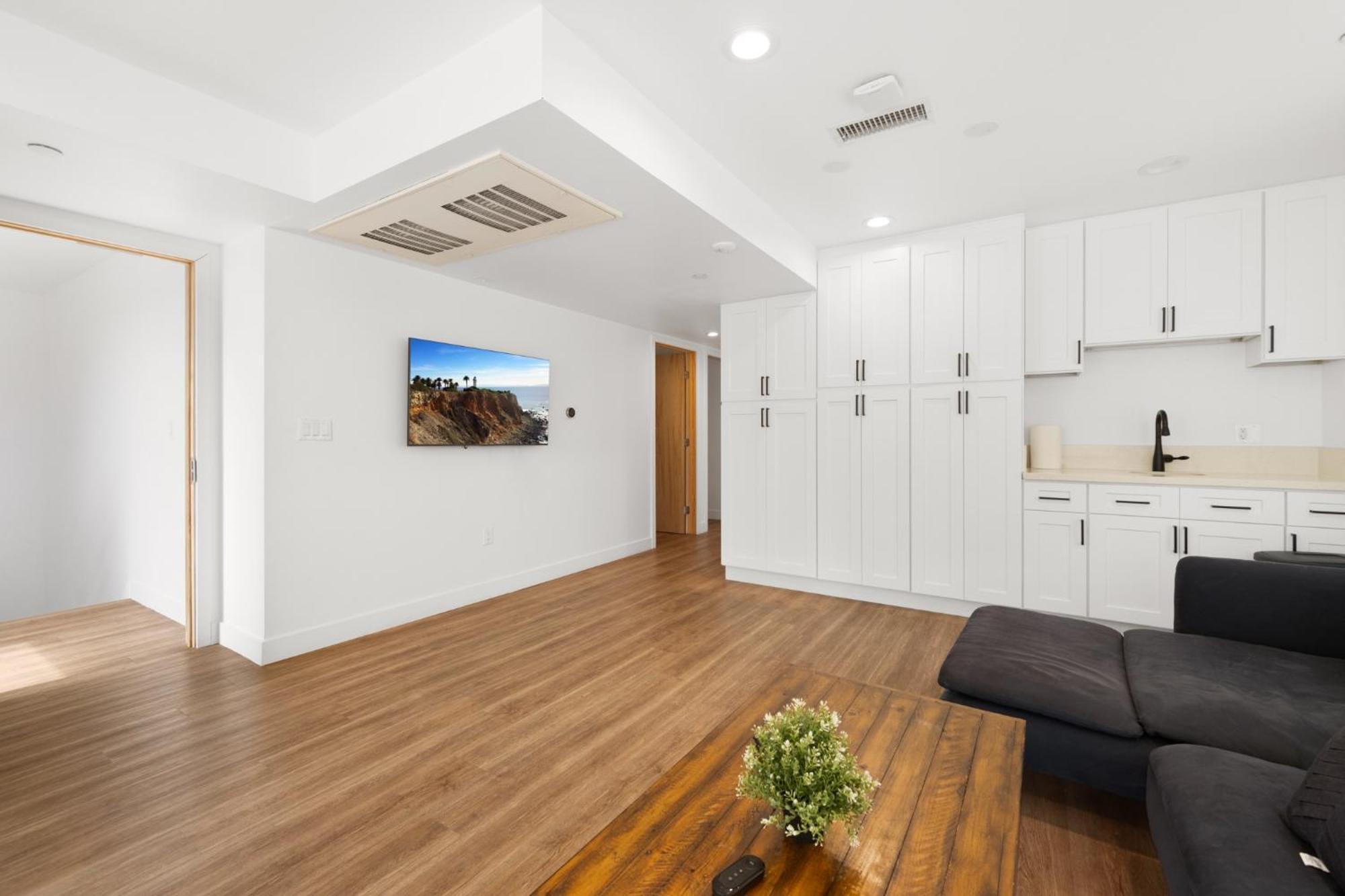 Modern Getaway In The Heart Of La Near Usc, Private Room With Share Living Room And Kitchen Los Angeles Eksteriør billede
