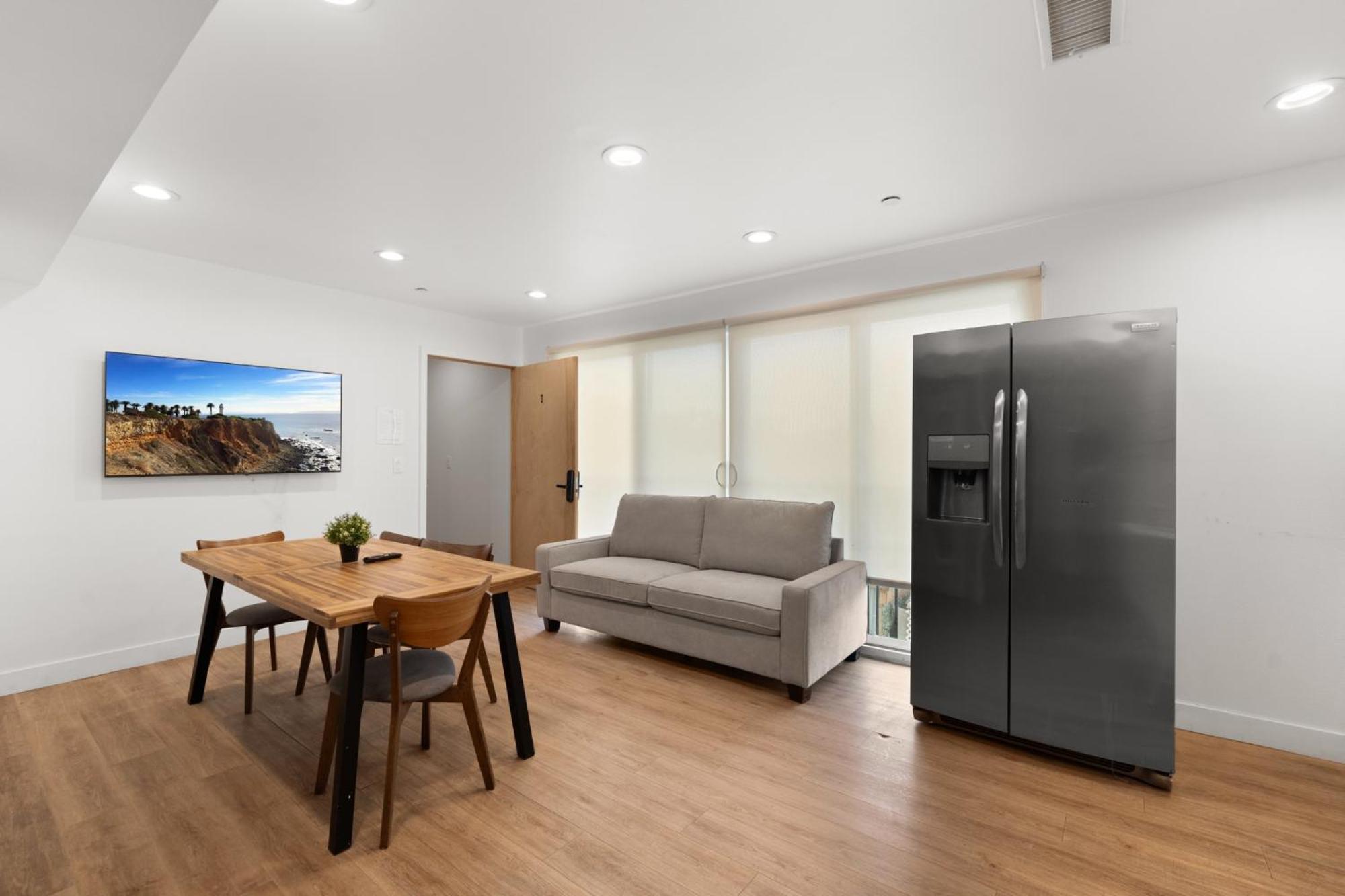Modern Getaway In The Heart Of La Near Usc, Private Room With Share Living Room And Kitchen Los Angeles Eksteriør billede